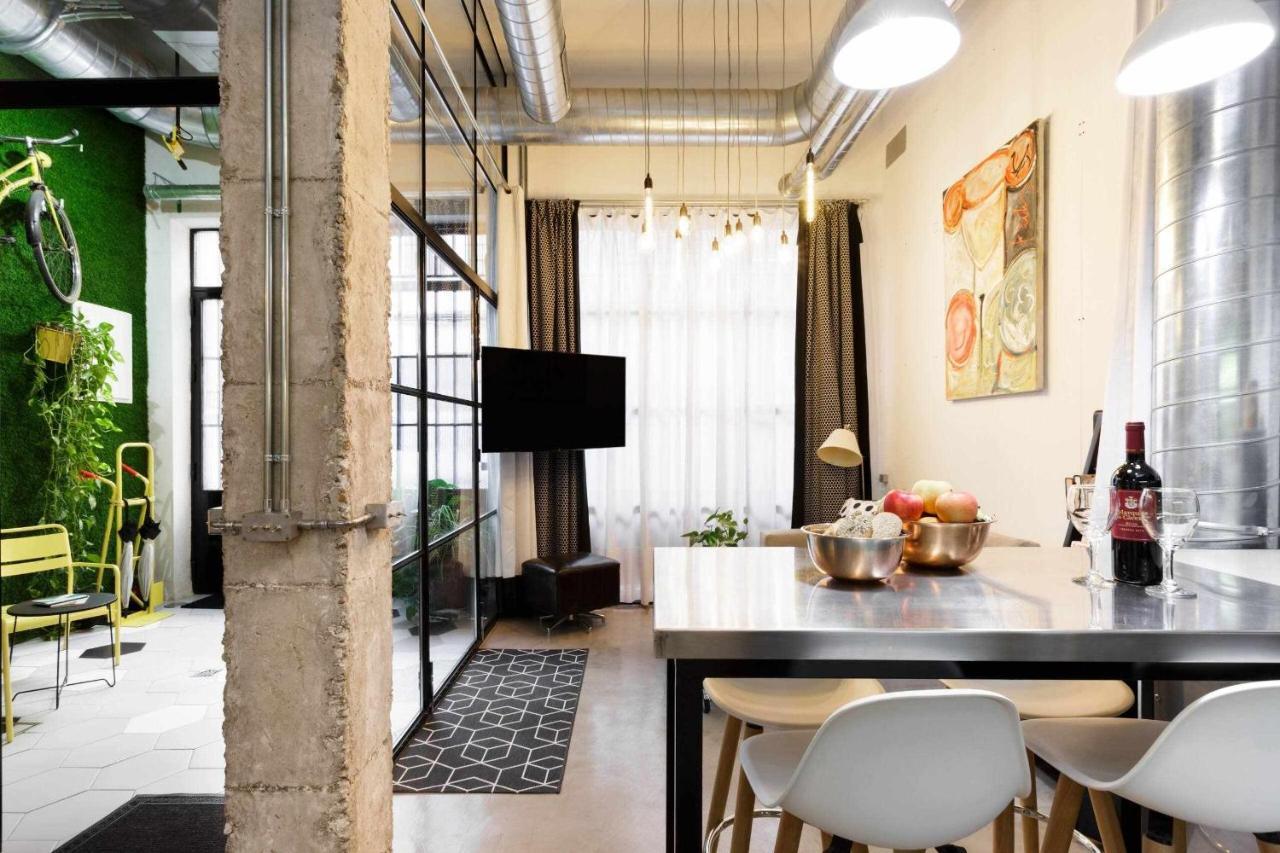 Monkeys Apartments Luxury Metaloft セビリア エクステリア 写真